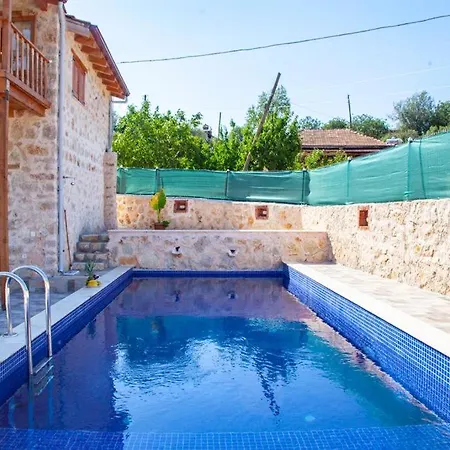 Villa Isabet וילה קס